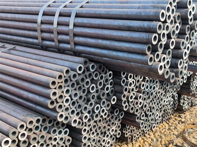 布拖45#小口径无缝钢管